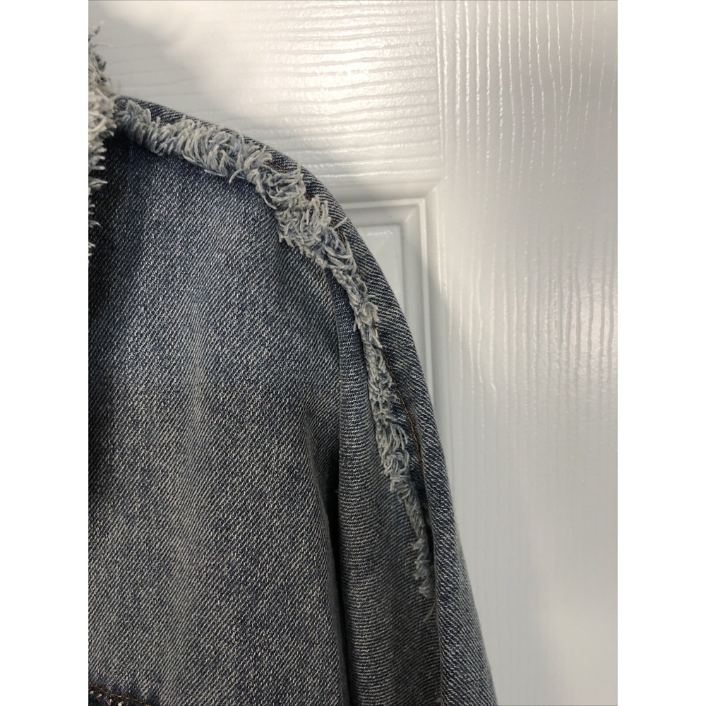 NWT GeeGee Plus - Blue Denim Jacket with Tassel Detailing & Distress - Size 1X - Picture 7 of 13